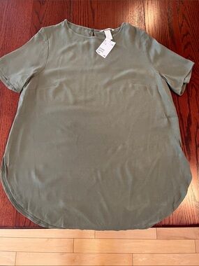 H&M Olive Green Short Sleeve Tunic Top